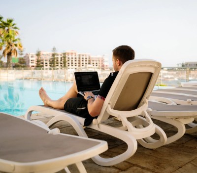 7 Top Expat Lifestyle Tips for Men